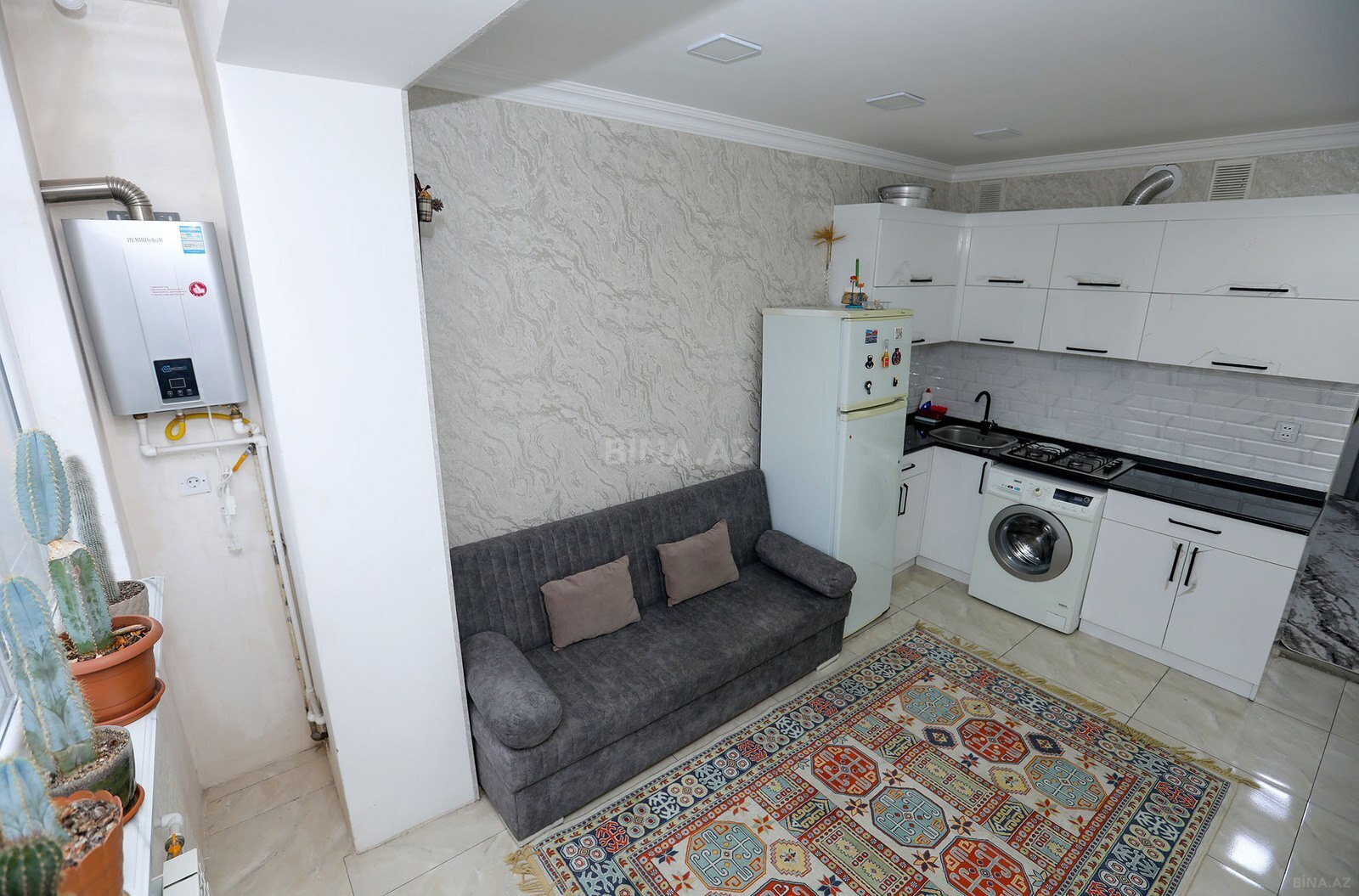 3 otaqlı Köhnə tikili, Əhmədli m., Bakı