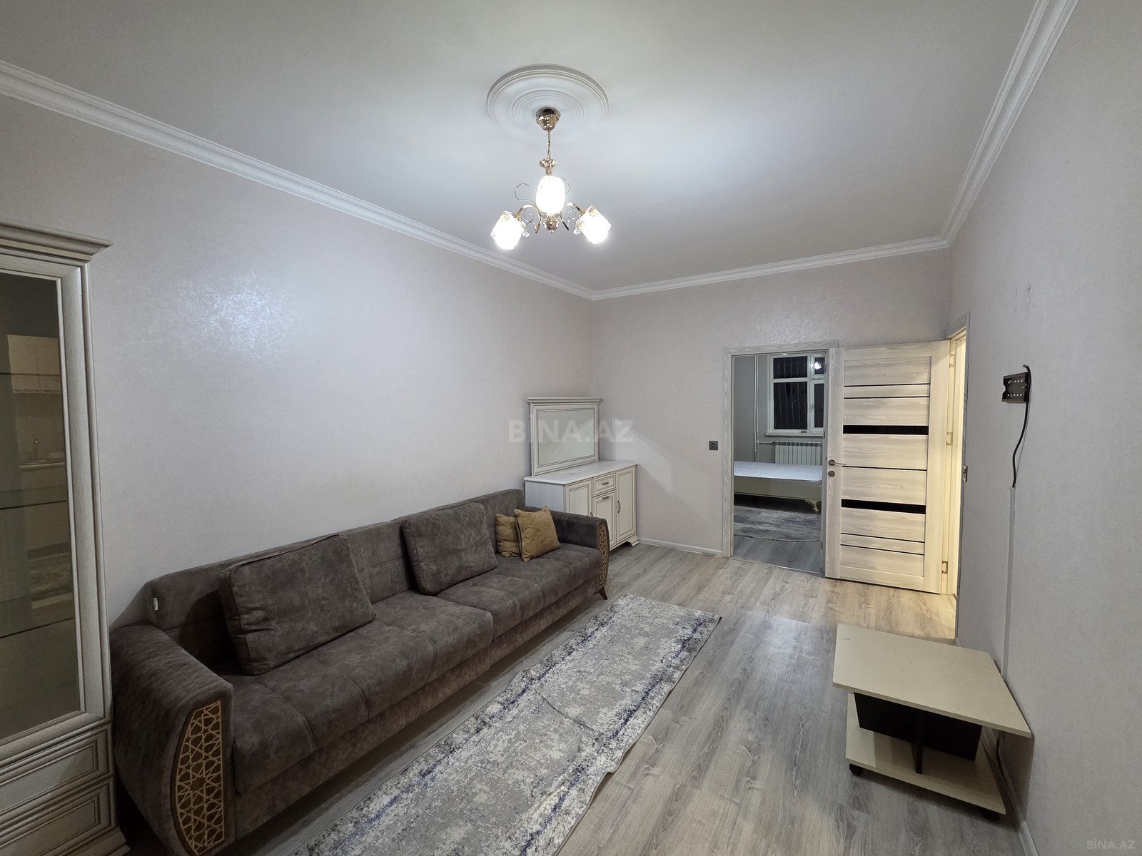 2 otaqlı Köhnə tikili, Azadlıq Prospekti m., Bakı