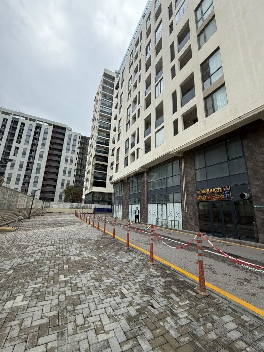 3 otaqlı Yeni tikili, 7-ci mikrorayon q., Bakı