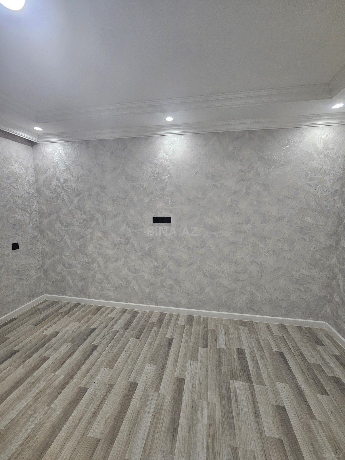 3 otaqlı Köhnə tikili, Abşeron r., Sumqayıt