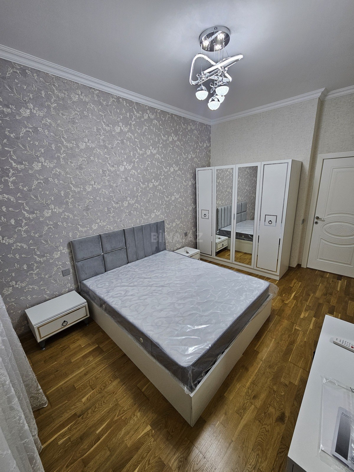 3 otaqlı Yeni tikili, Qara Qarayev m., Bakı