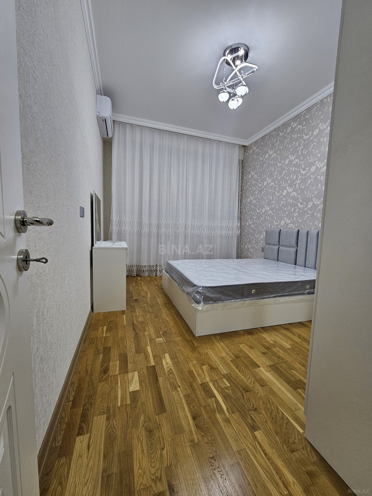 3 otaqlı Yeni tikili, Qara Qarayev m., Bakı