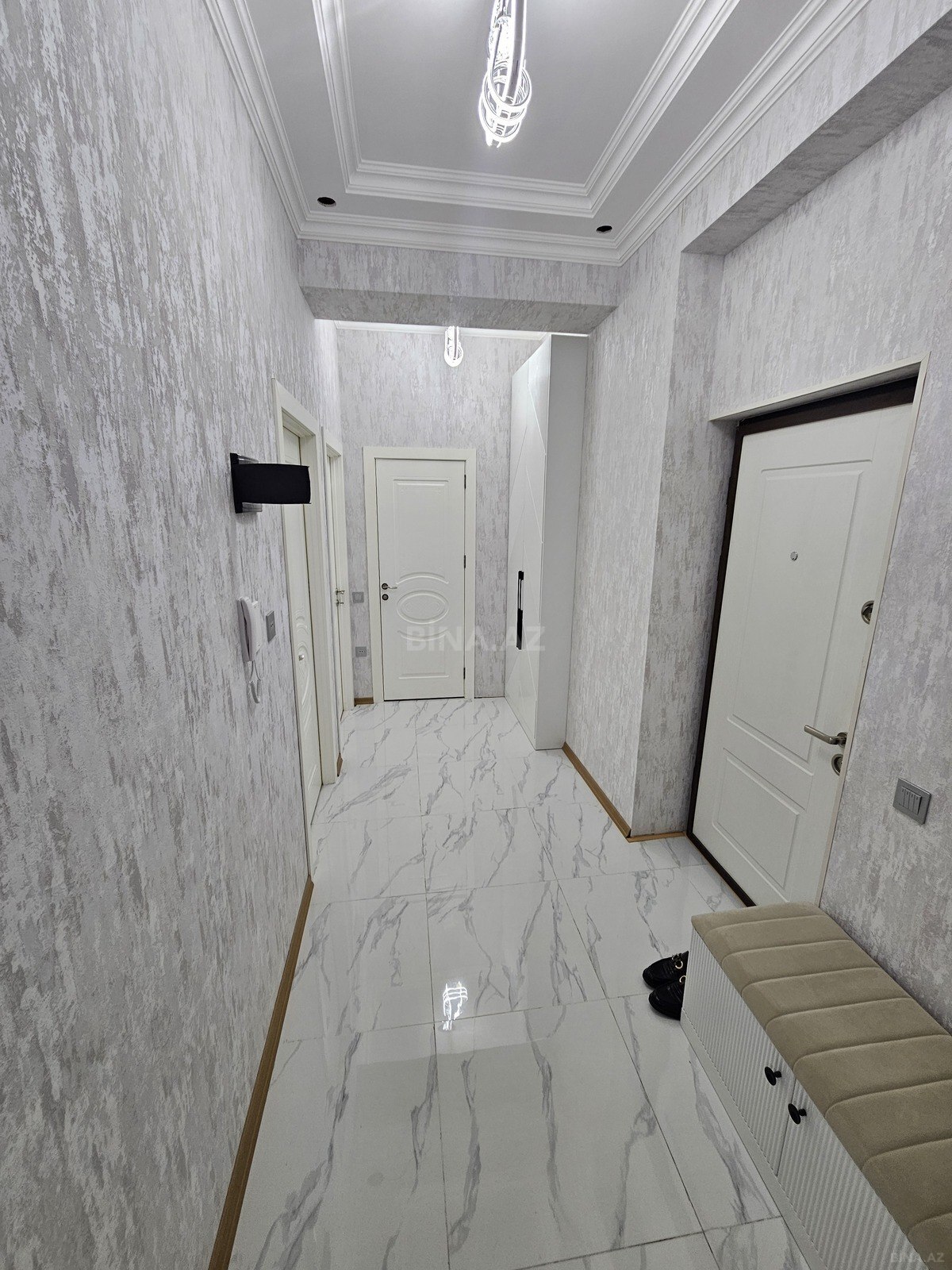3 otaqlı Yeni tikili, Qara Qarayev m., Bakı