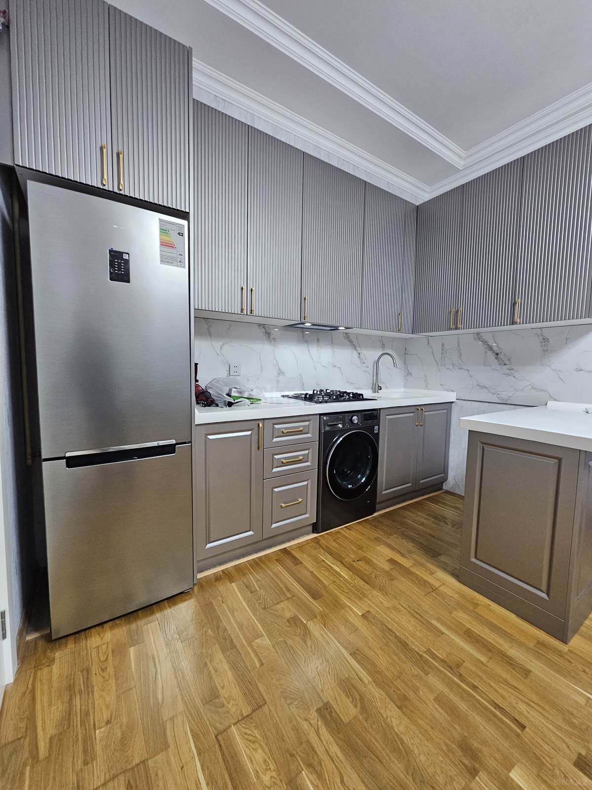 3 otaqlı Yeni tikili, Qara Qarayev m., Bakı