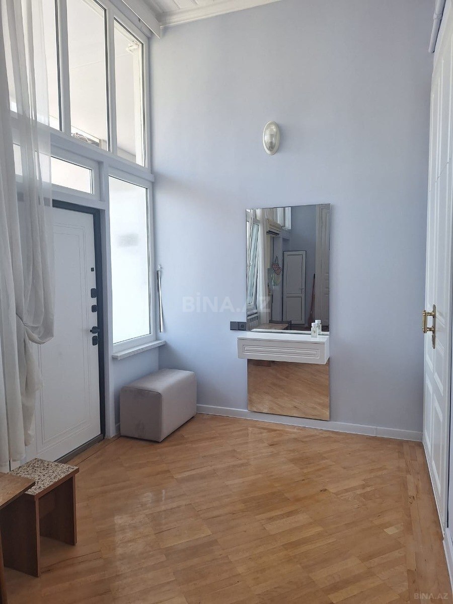 2 otaqlı Köhnə tikili, Sahil m., Bakı