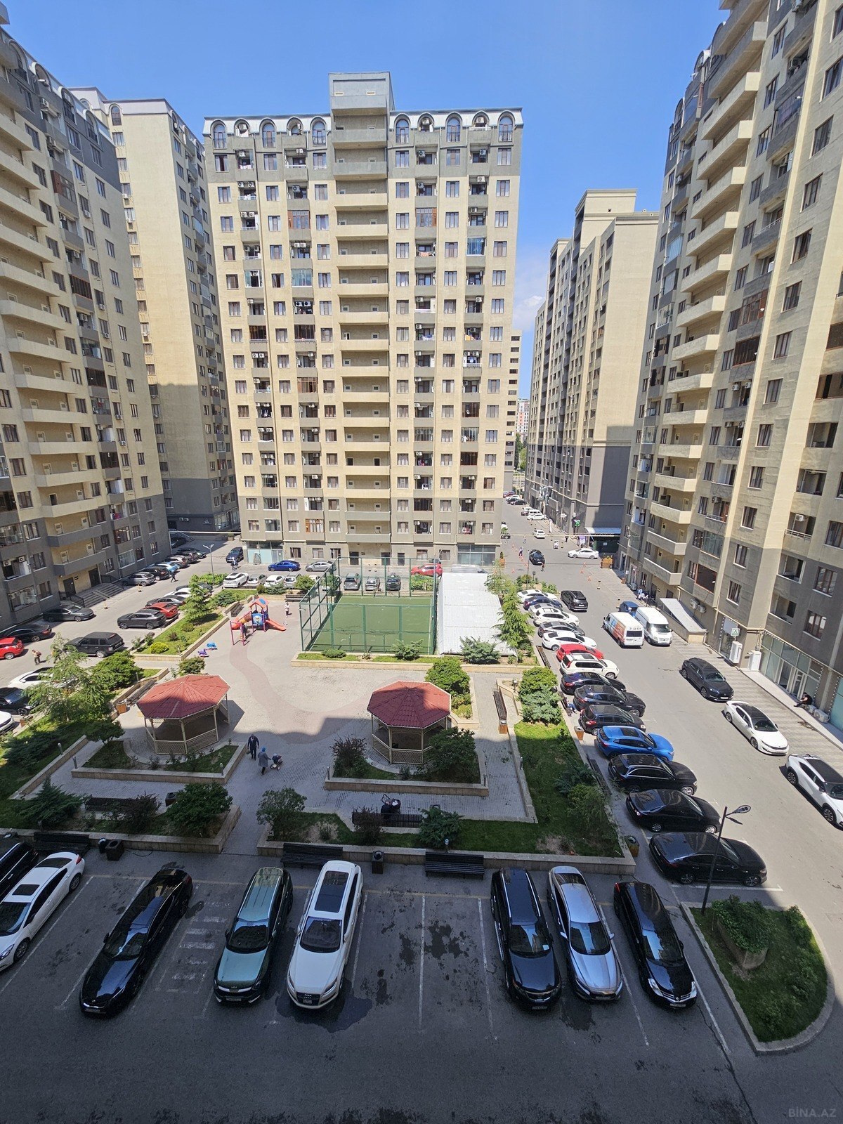 3 otaqlı Yeni tikili, Qara Qarayev m., Bakı
