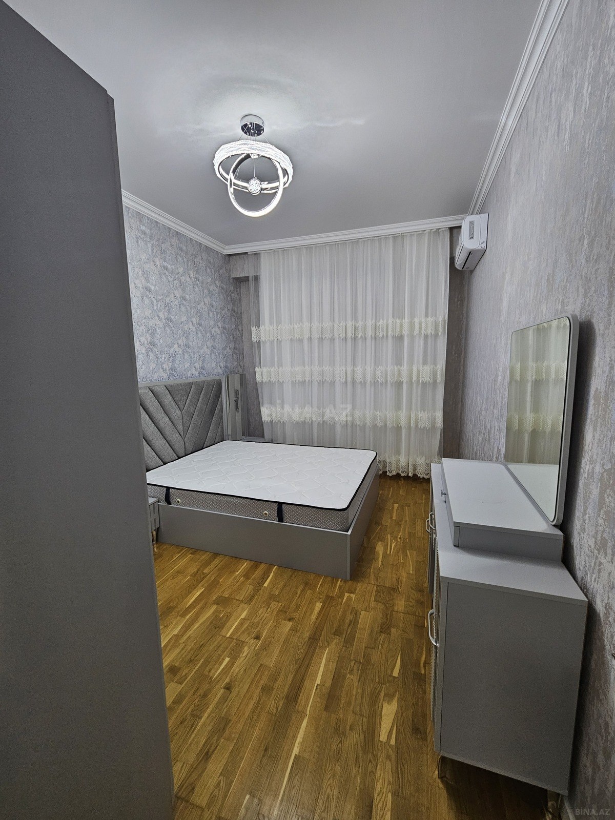 3 otaqlı Yeni tikili, Qara Qarayev m., Bakı