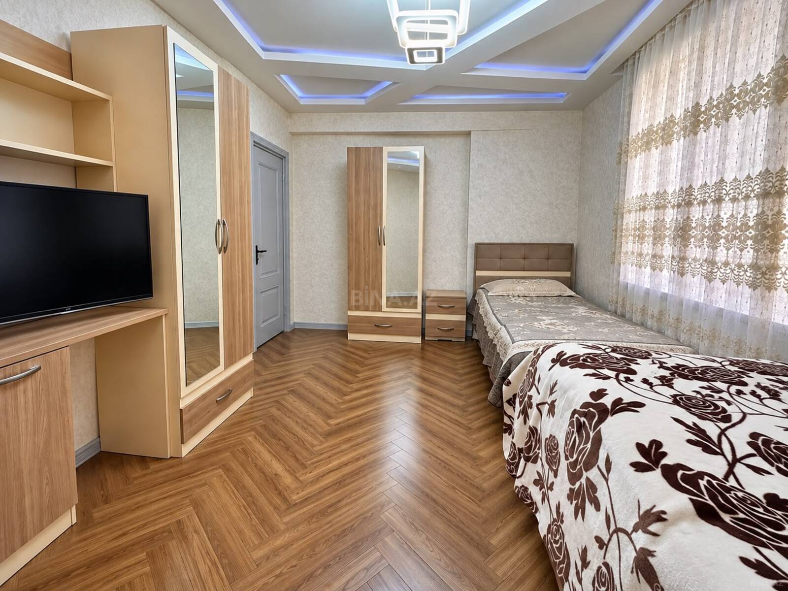 3 otaqlı Yeni tikili, İnşaatçılar m., Bakı