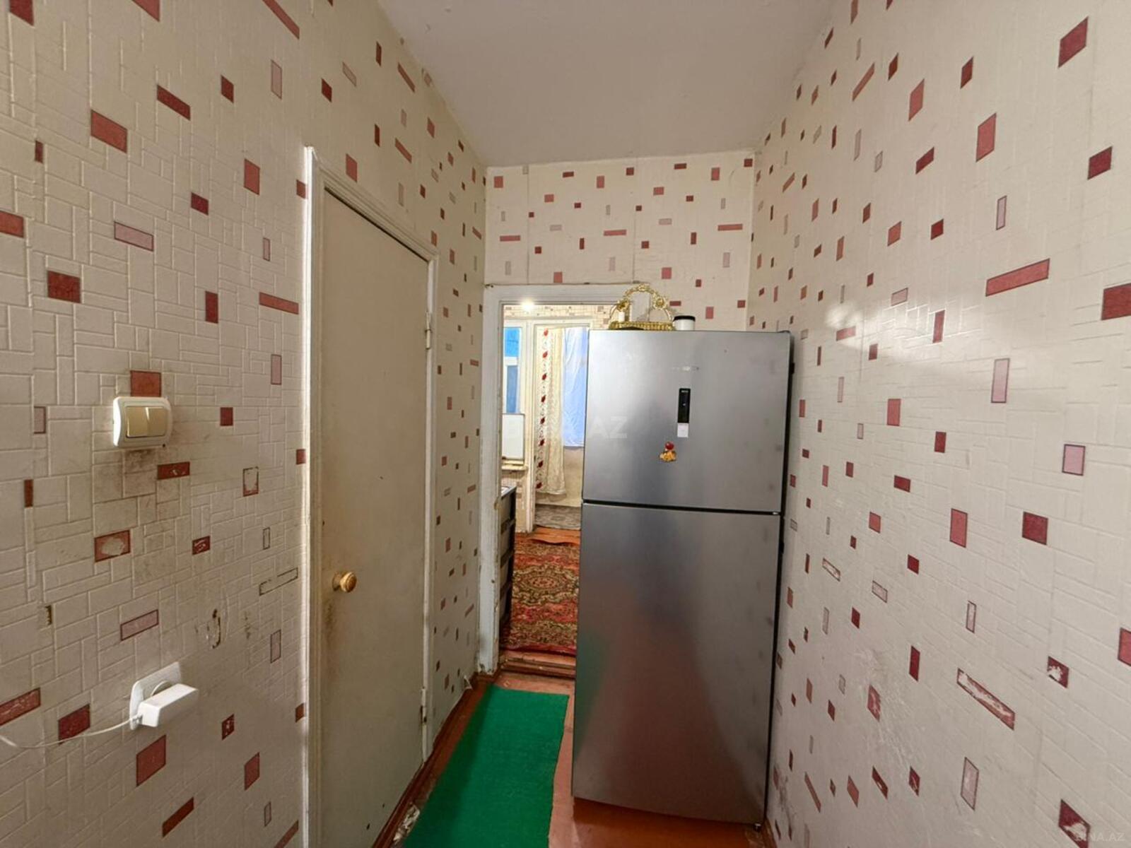 2 otaqlı Köhnə tikili, İnşaatçılar m., Bakı