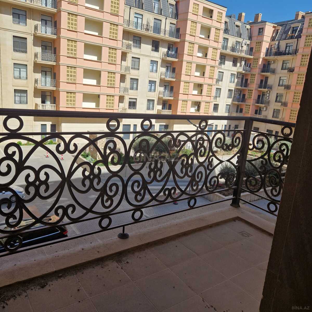 3 otaqlı Yeni tikili, Ağ şəhər q., Bakı