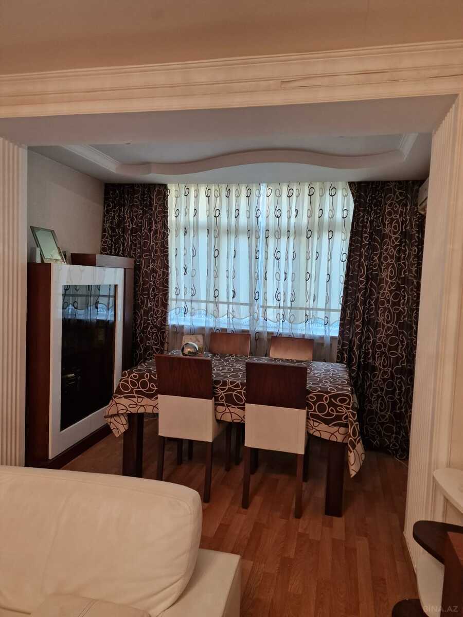 3 otaqlı Köhnə tikili, İnşaatçılar m., Bakı