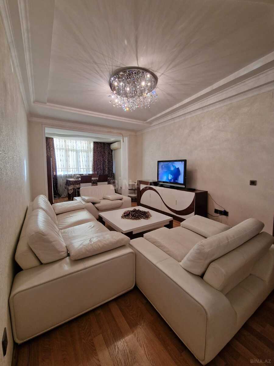 3 otaqlı Köhnə tikili, İnşaatçılar m., Bakı