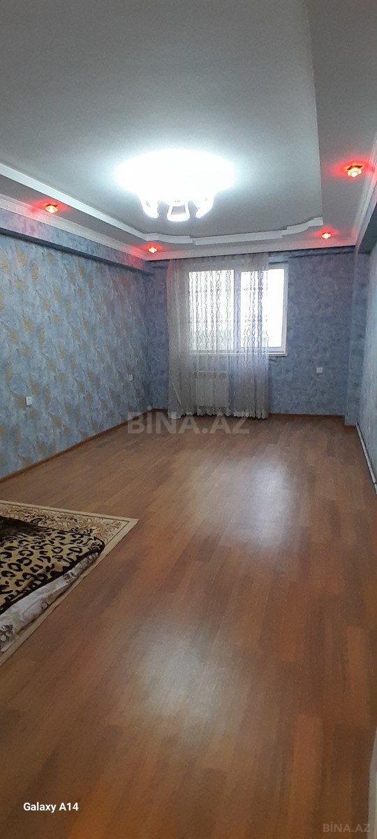3 otaqlı Yeni tikili, Bakıxanov q., Bakı