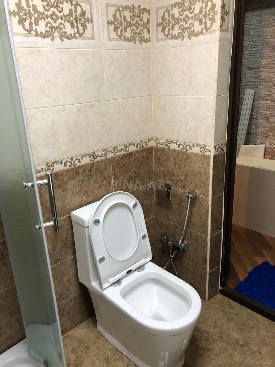 2 otaqlı Köhnə tikili, İnşaatçılar m., Bakı