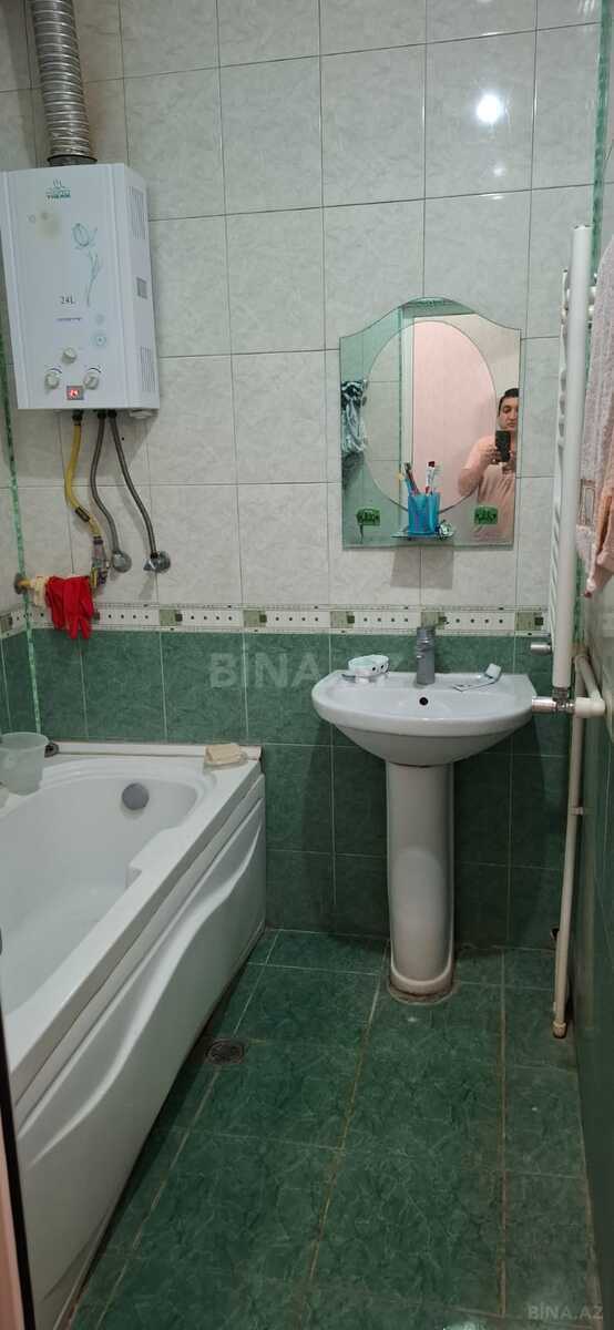 2 otaqlı Köhnə tikili, Memar Əcəmi m., Bakı