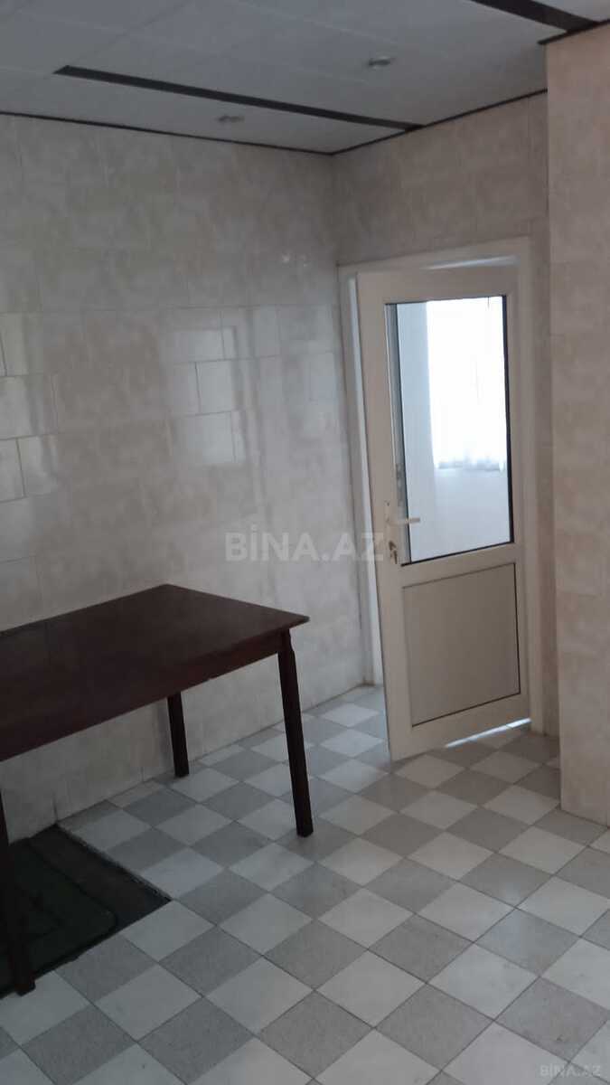 3 otaqlı Köhnə tikili, 8 Noyabr m., Bakı