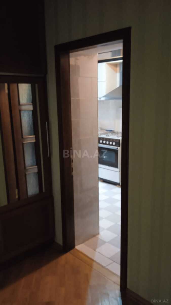 3 otaqlı Köhnə tikili, 8 Noyabr m., Bakı