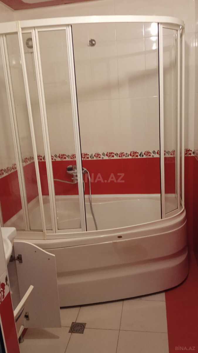 3 otaqlı Köhnə tikili, 8 Noyabr m., Bakı