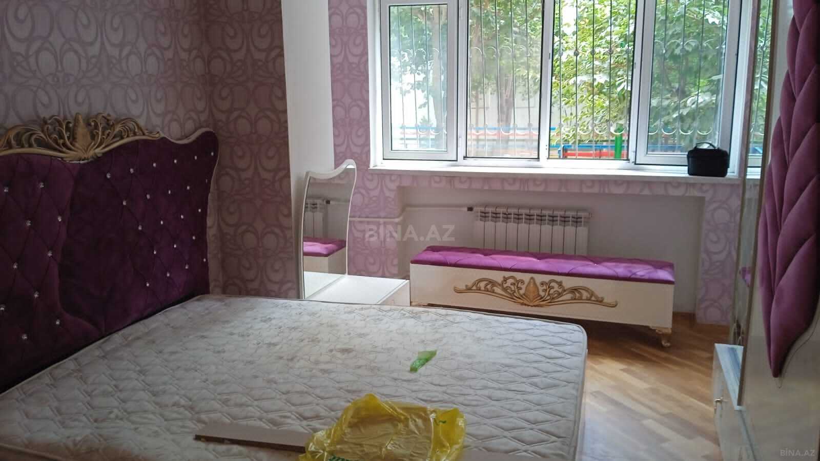 3 otaqlı Köhnə tikili, 8 Noyabr m., Bakı