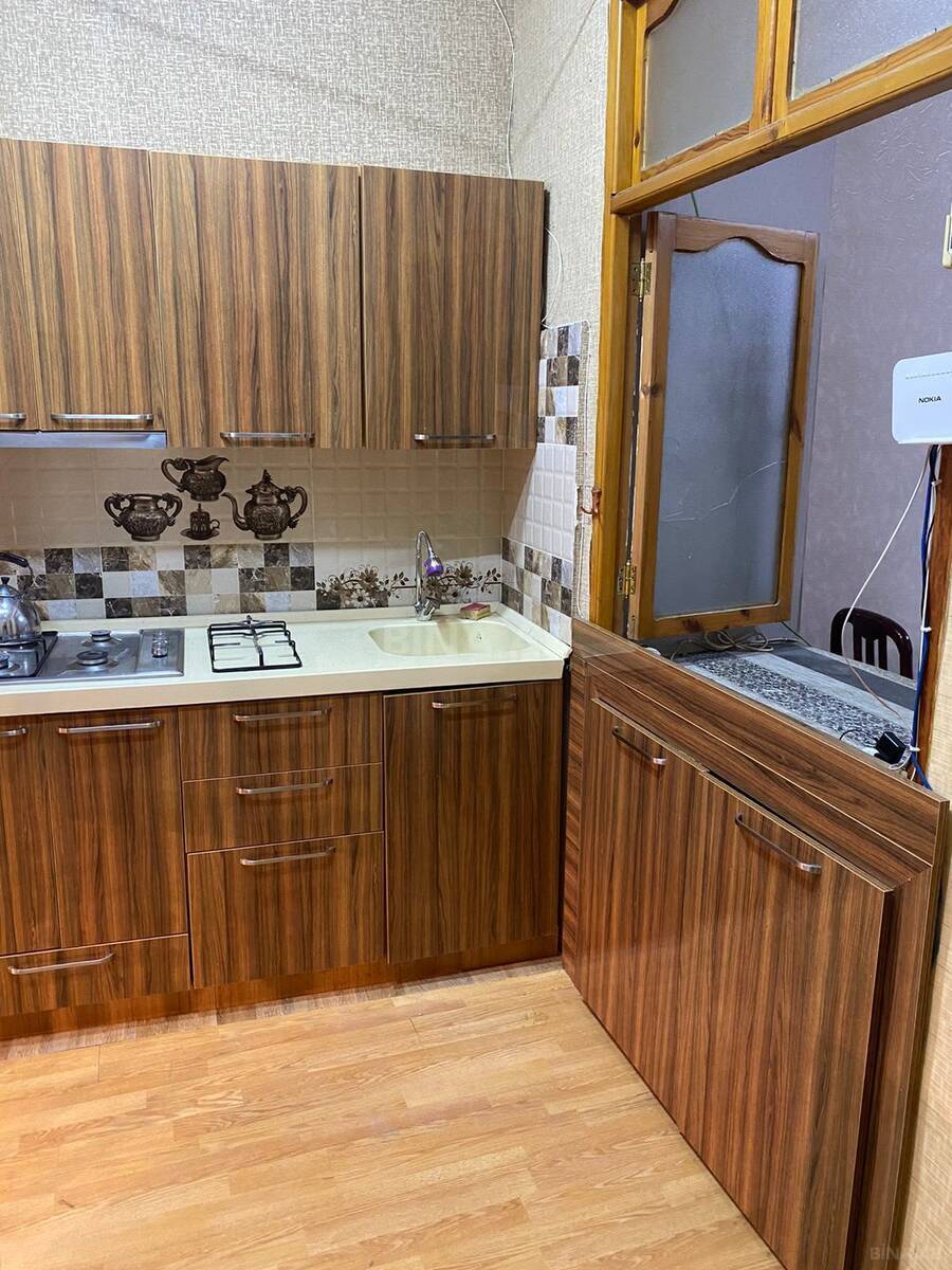 3 otaqlı Köhnə tikili, İçəri Şəhər m., Bakı
