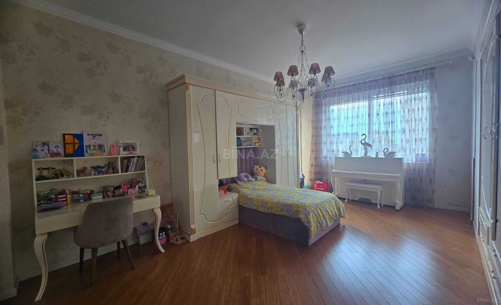 5 otaqlı Yeni tikili, Nizami m., Bakı