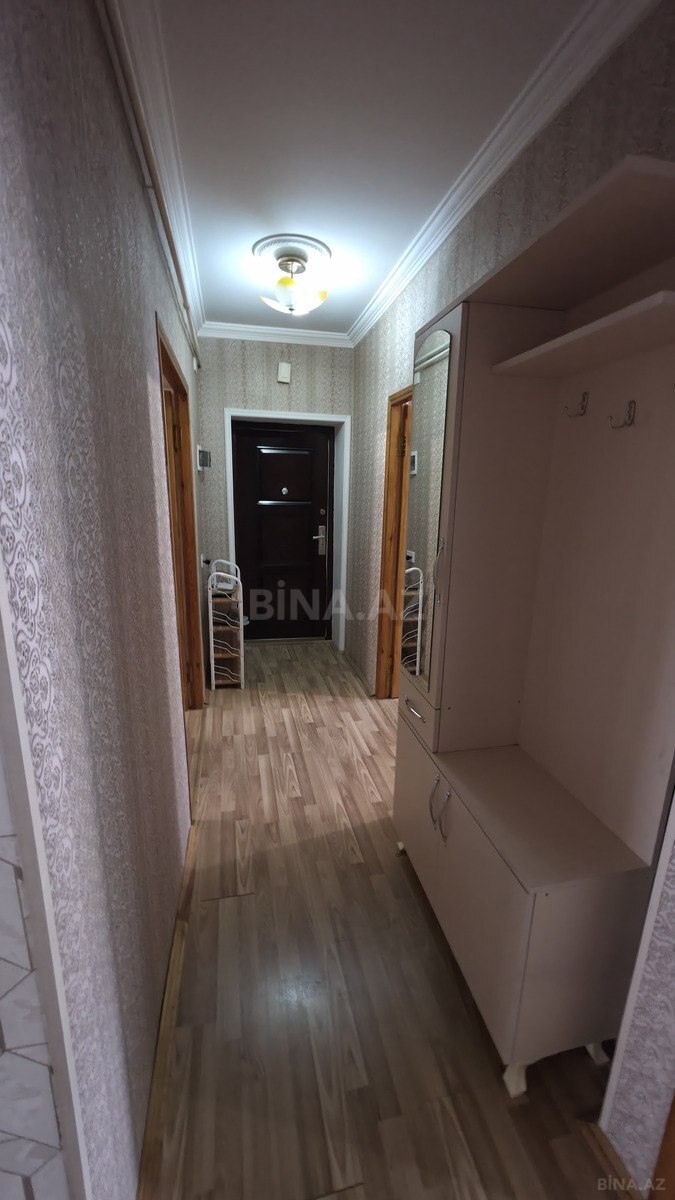 3 otaqlı Köhnə tikili, Bakıxanov q., Bakı