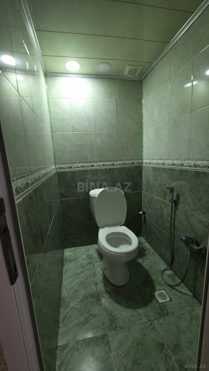 3 otaqlı Köhnə tikili, Bakıxanov q., Bakı