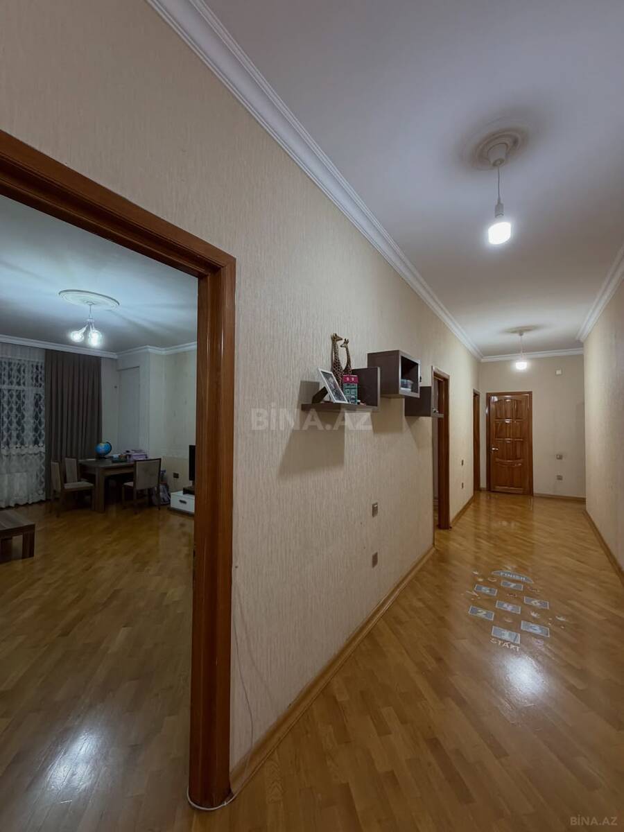 4 otaqlı Yeni tikili, İnşaatçılar m., Bakı