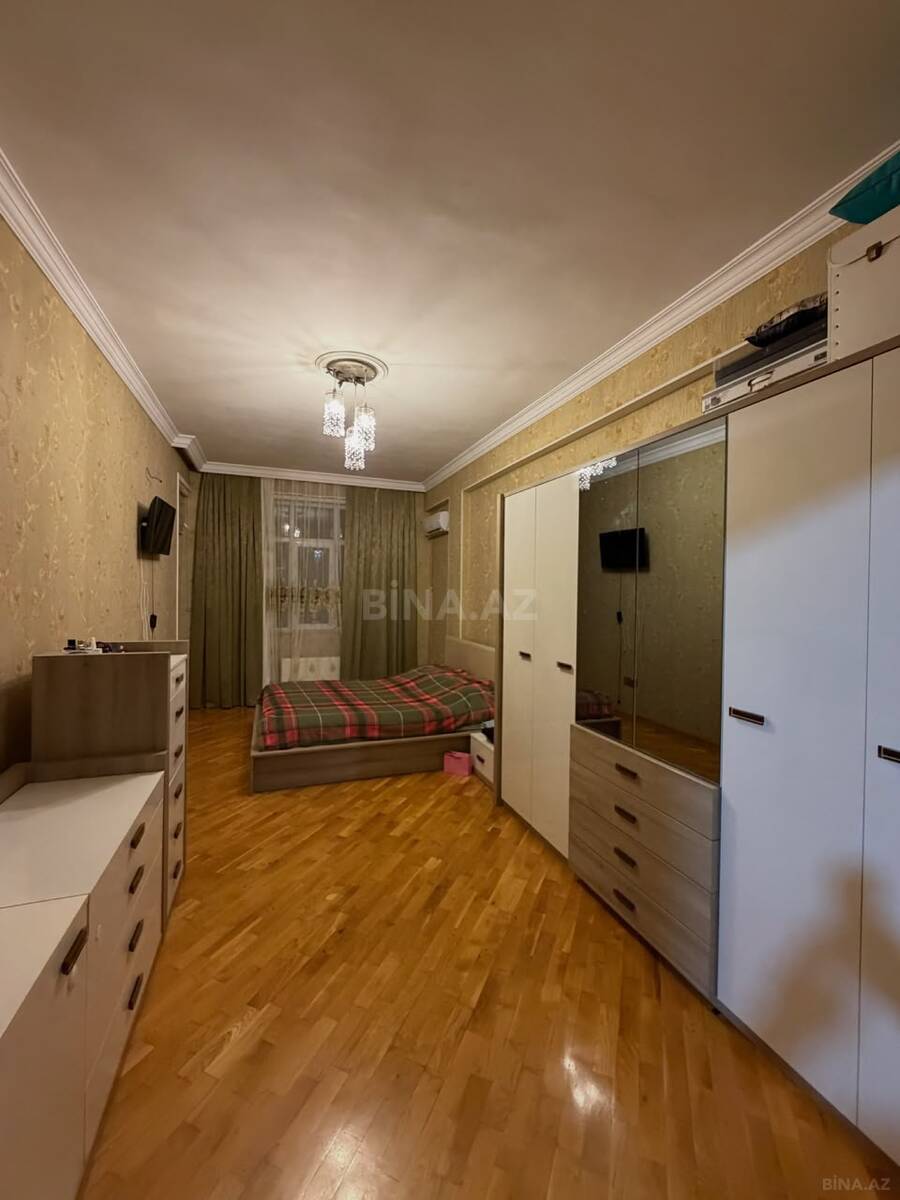 4 otaqlı Yeni tikili, İnşaatçılar m., Bakı