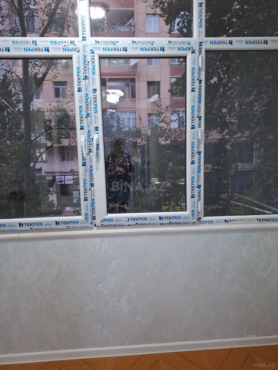 3 otaqlı Köhnə tikili, 9-cu mikrorayon q., Bakı
