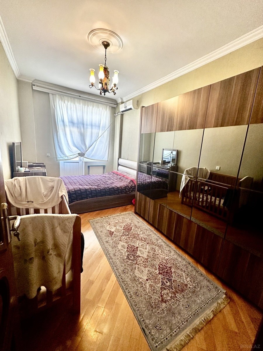 2 otaqlı Yeni tikili, Neftçilər m., Bakı