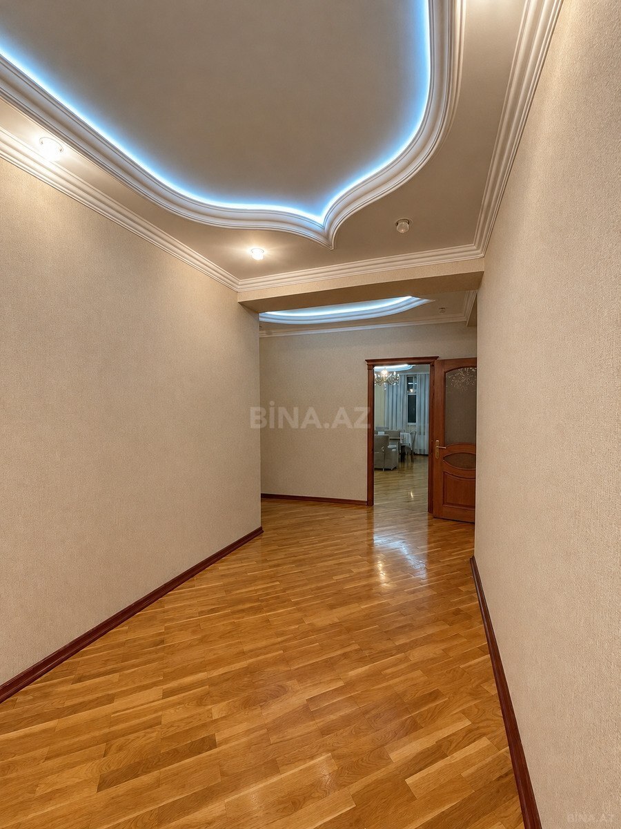 3 otaqlı Yeni tikili, İnşaatçılar m., Bakı