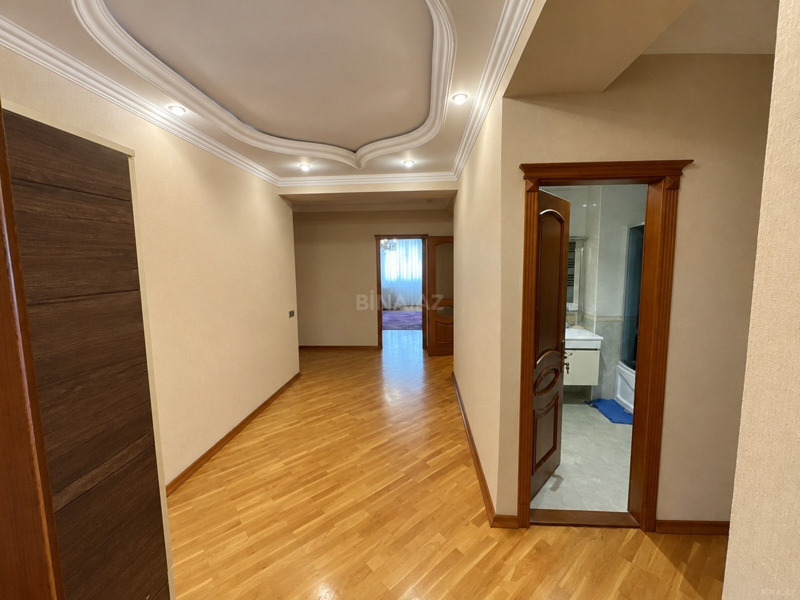 3 otaqlı Yeni tikili, İnşaatçılar m., Bakı