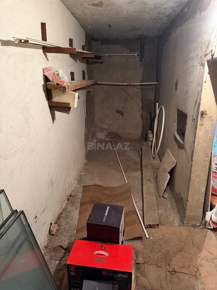 4 otaqlı Köhnə tikili, 7-ci mikrorayon q., Bakı