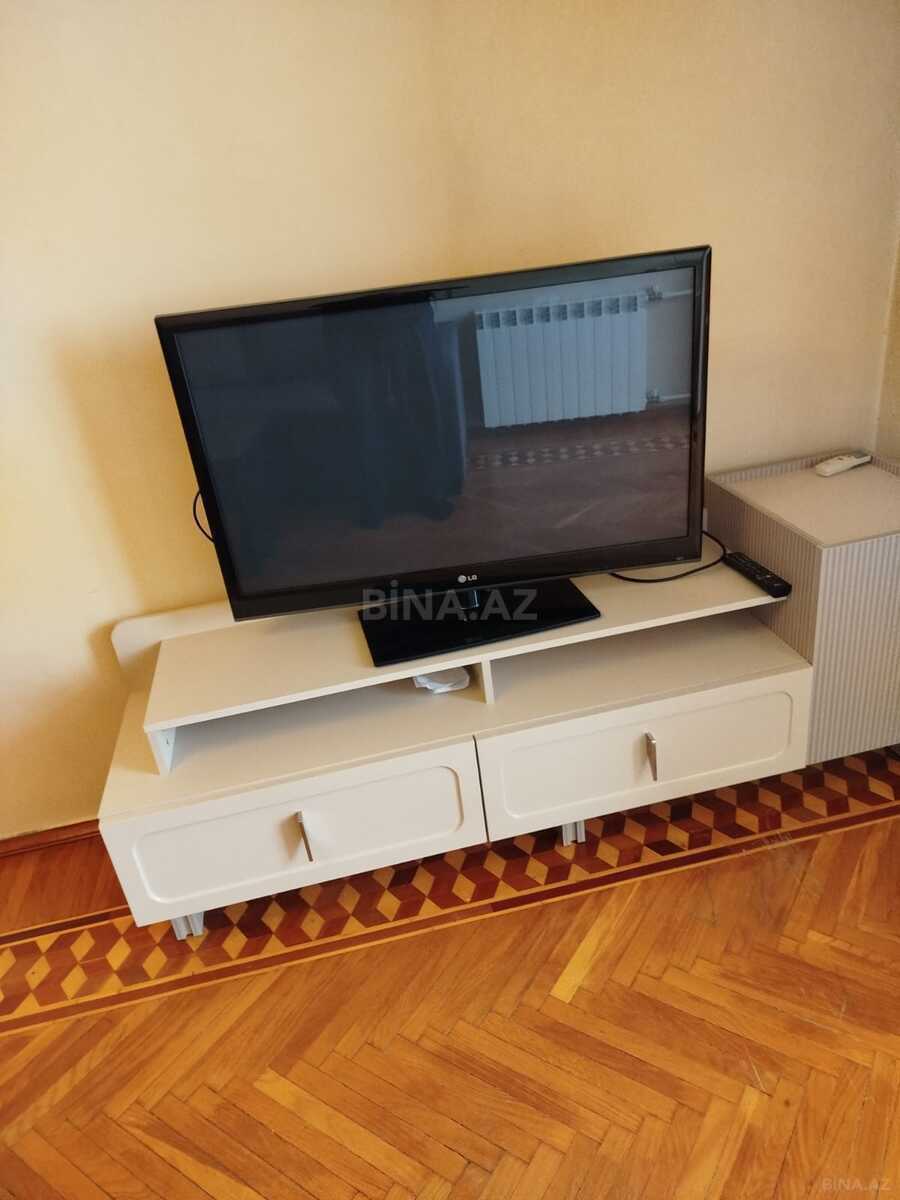2 otaqlı Köhnə tikili, 28 May m., Bakı