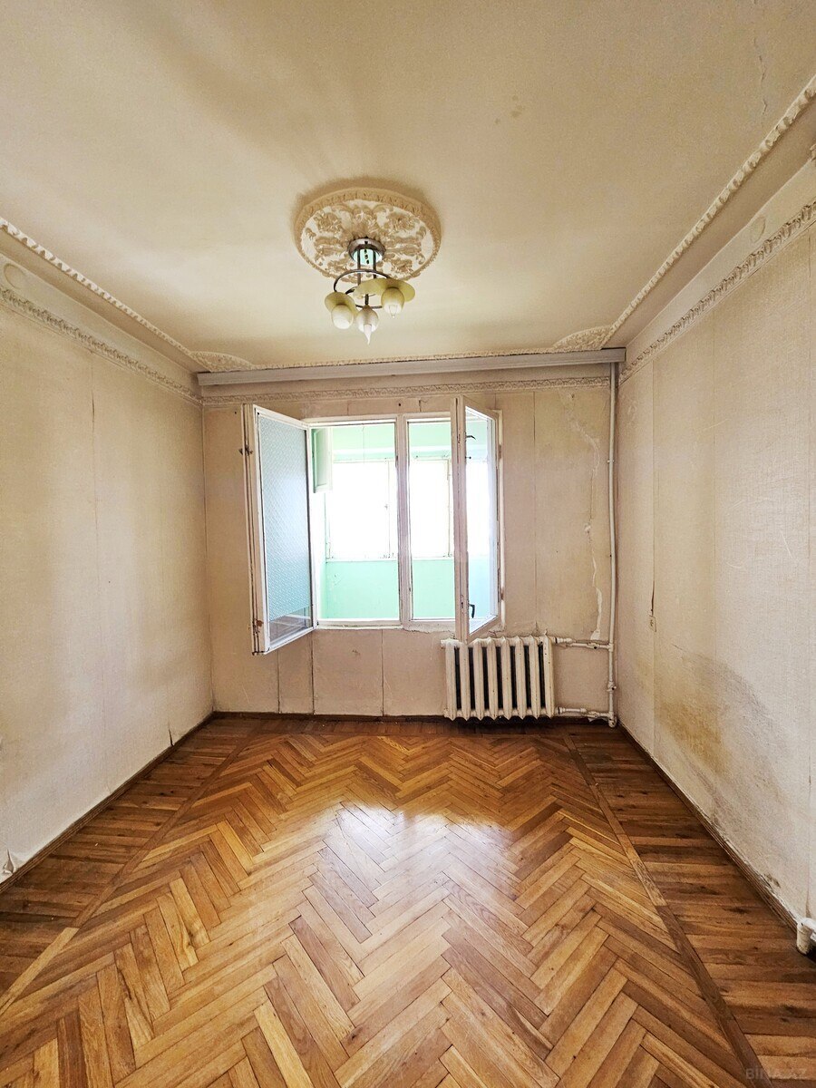 3 otaqlı Köhnə tikili, Neftçilər m., Bakı