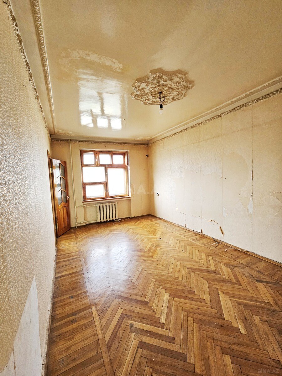 3 otaqlı Köhnə tikili, Neftçilər m., Bakı
