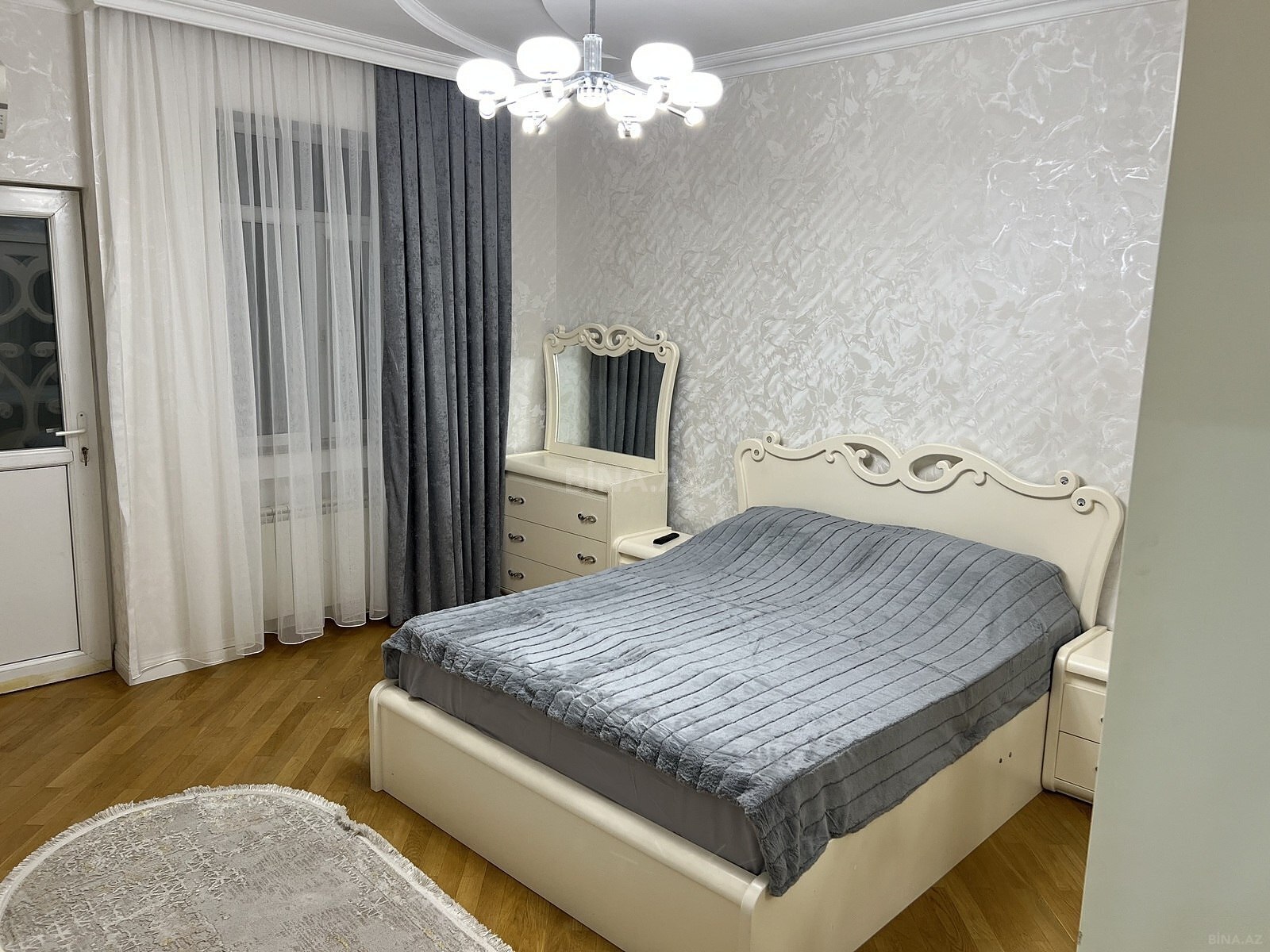 3 otaqlı Yeni tikili, 28 May m., Bakı