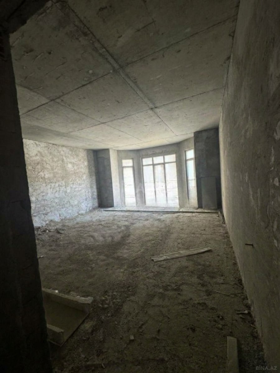 4 otaqlı Yeni tikili, Badamdar q., Bakı