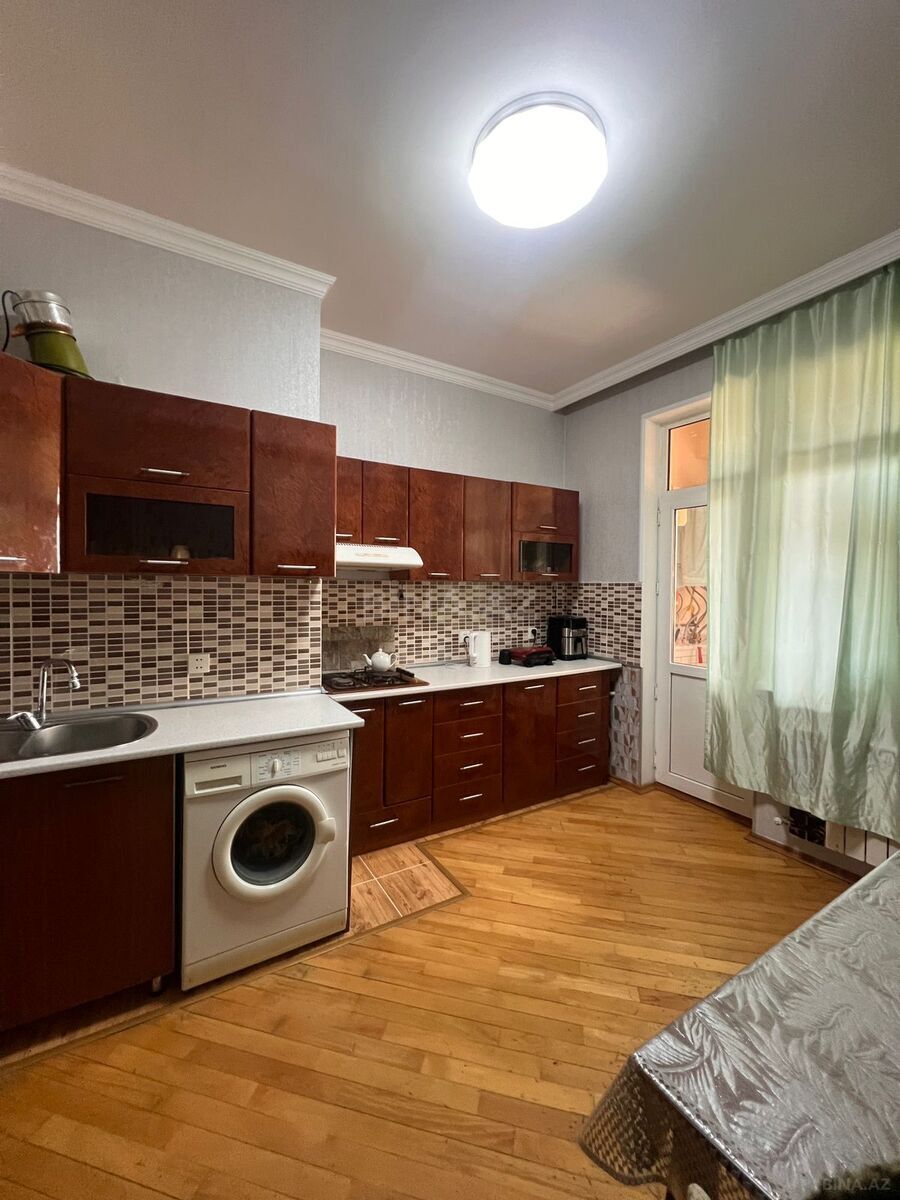 2 otaqlı Yeni tikili, 7-ci mikrorayon q., Bakı