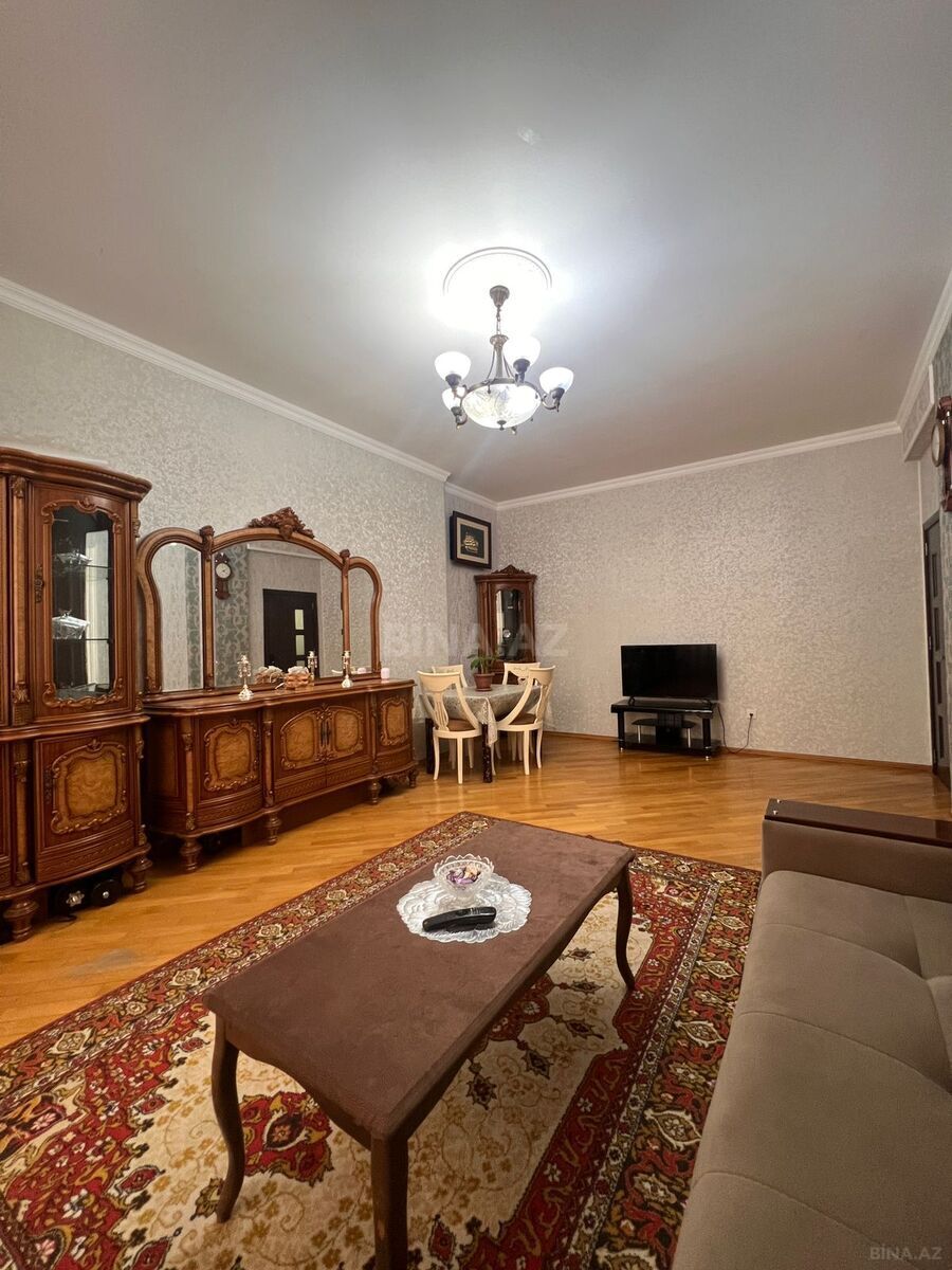 2 otaqlı Yeni tikili, 7-ci mikrorayon q., Bakı