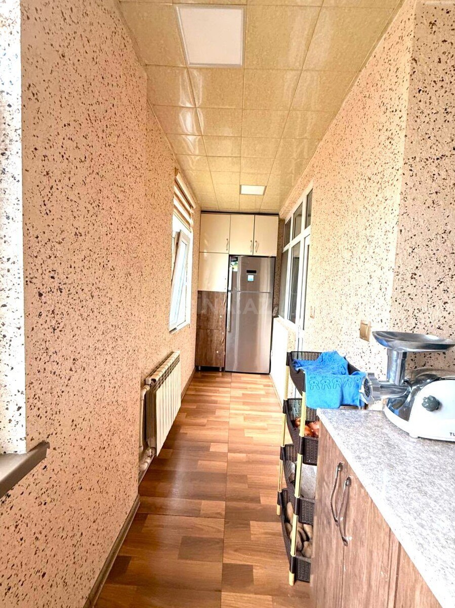 3 otaqlı Köhnə tikili, Əhmədli q., Bakı