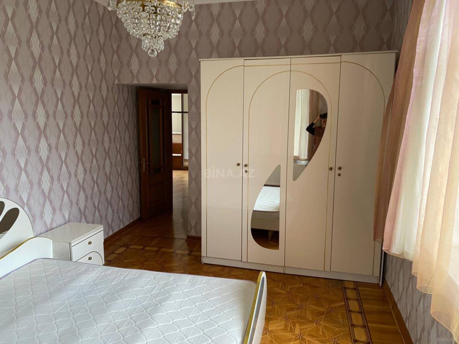 4 otaqlı Köhnə tikili, İçəri Şəhər m., Bakı