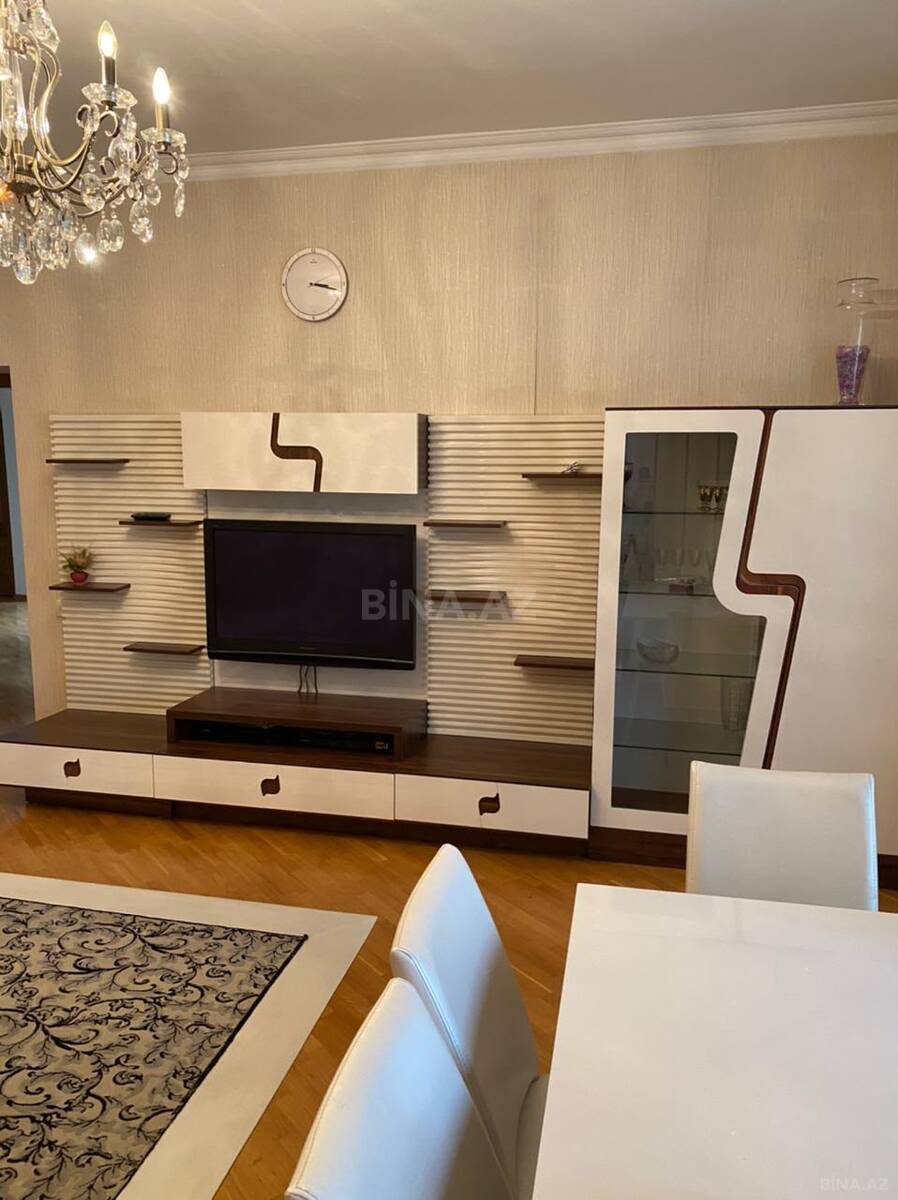 4 otaqlı Köhnə tikili, İçəri Şəhər m., Bakı