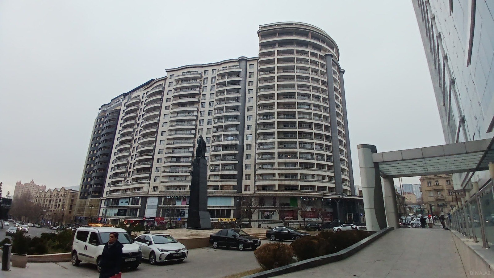 3 otaqlı Yeni tikili, Nizami m., Bakı
