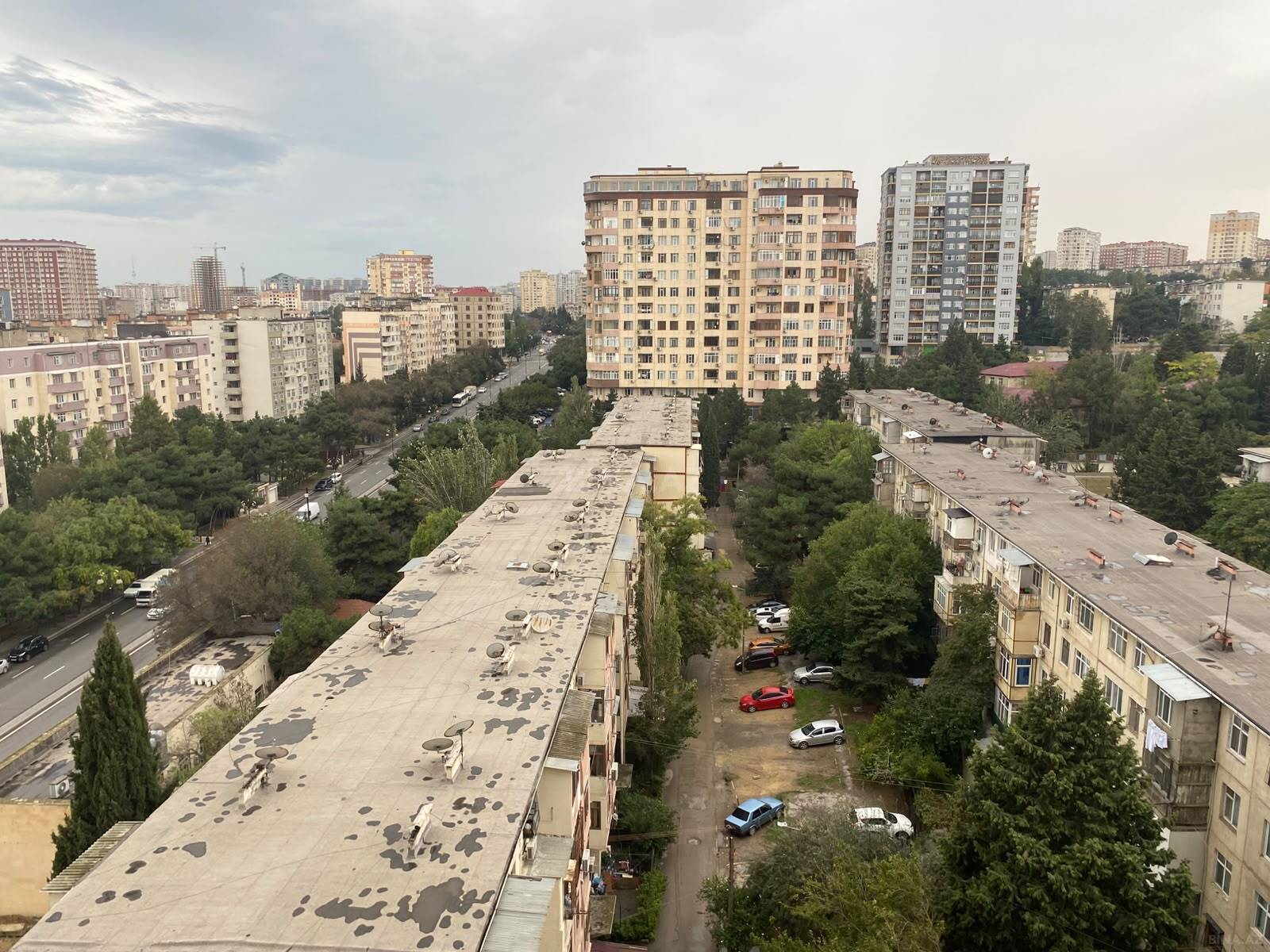 3 otaqlı Yeni tikili, Memar Əcəmi m., Bakı