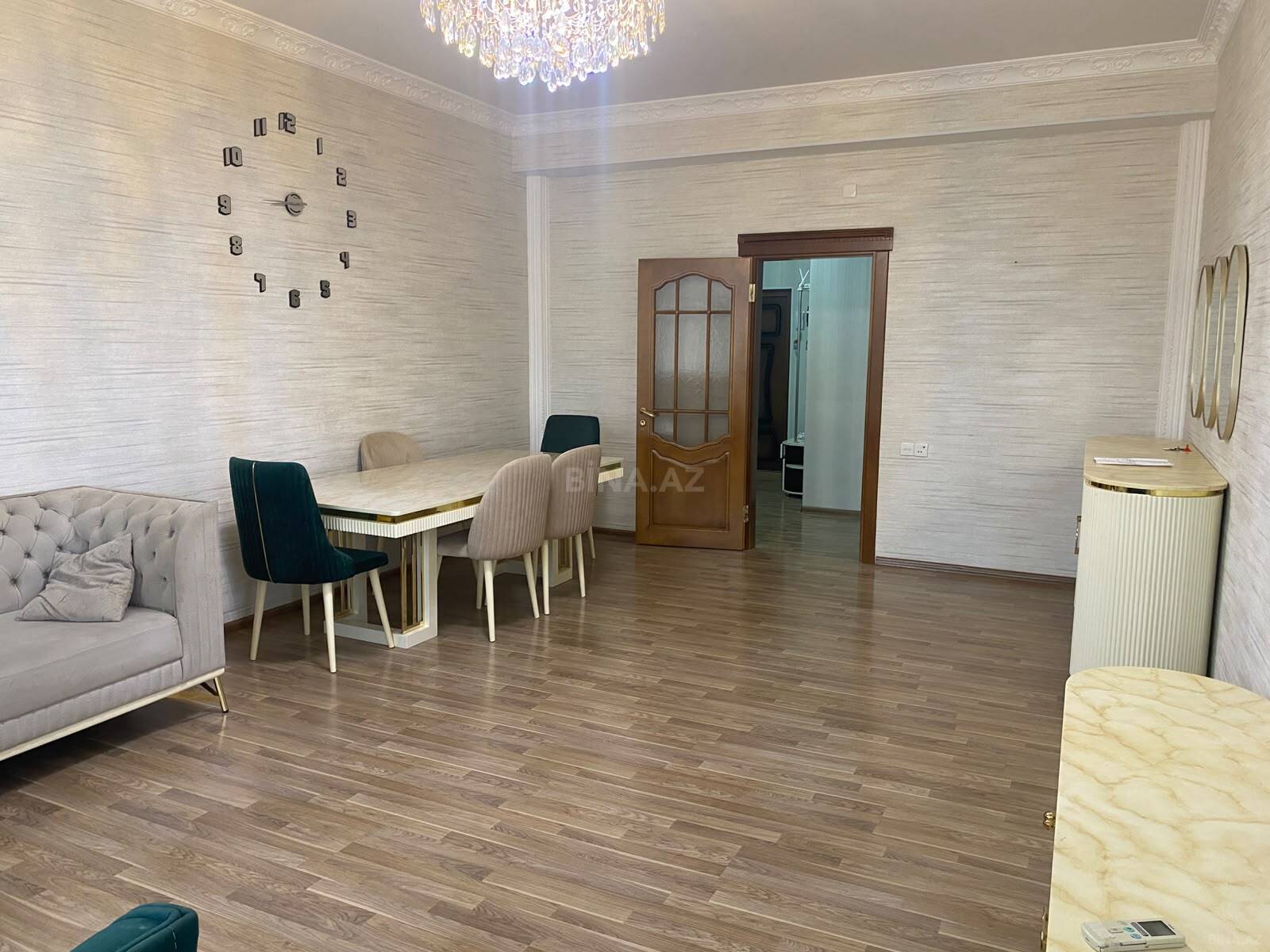 3 otaqlı Yeni tikili, Memar Əcəmi m., Bakı