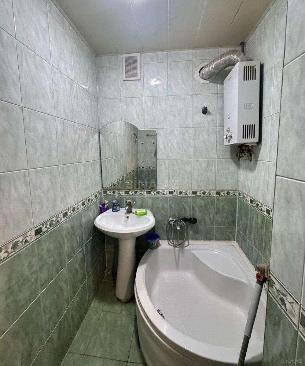 4 otaqlı Köhnə tikili, Həzi Aslanov m., Bakı