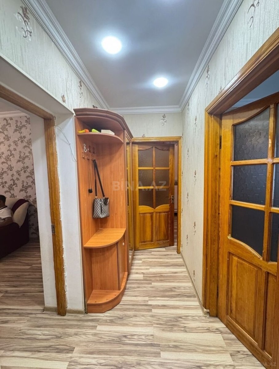 4 otaqlı Köhnə tikili, Həzi Aslanov m., Bakı