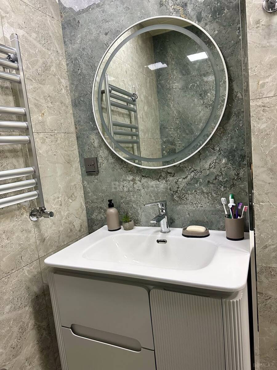 3 otaqlı Yeni tikili, Qara Qarayev m., Bakı
